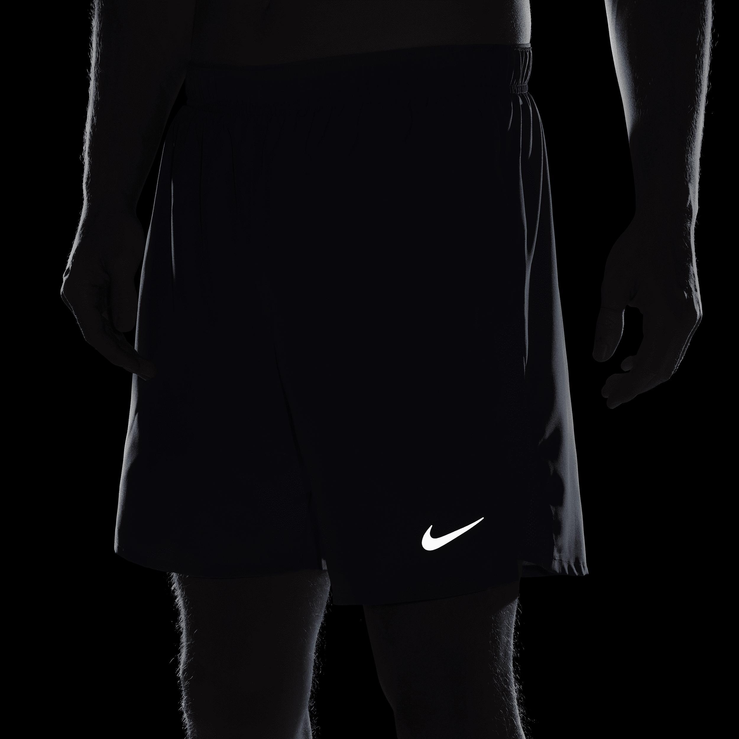 Nike Men's Challenger Dri-FIT 7" Brief-Lined Running Shorts Product Image