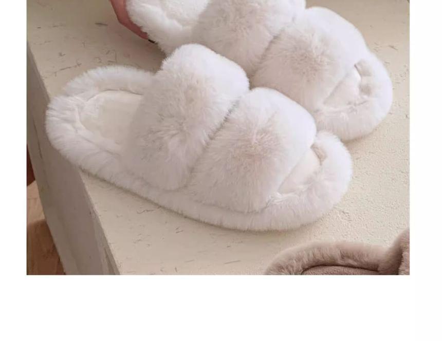 Plain Fluffy Slippers Product Image