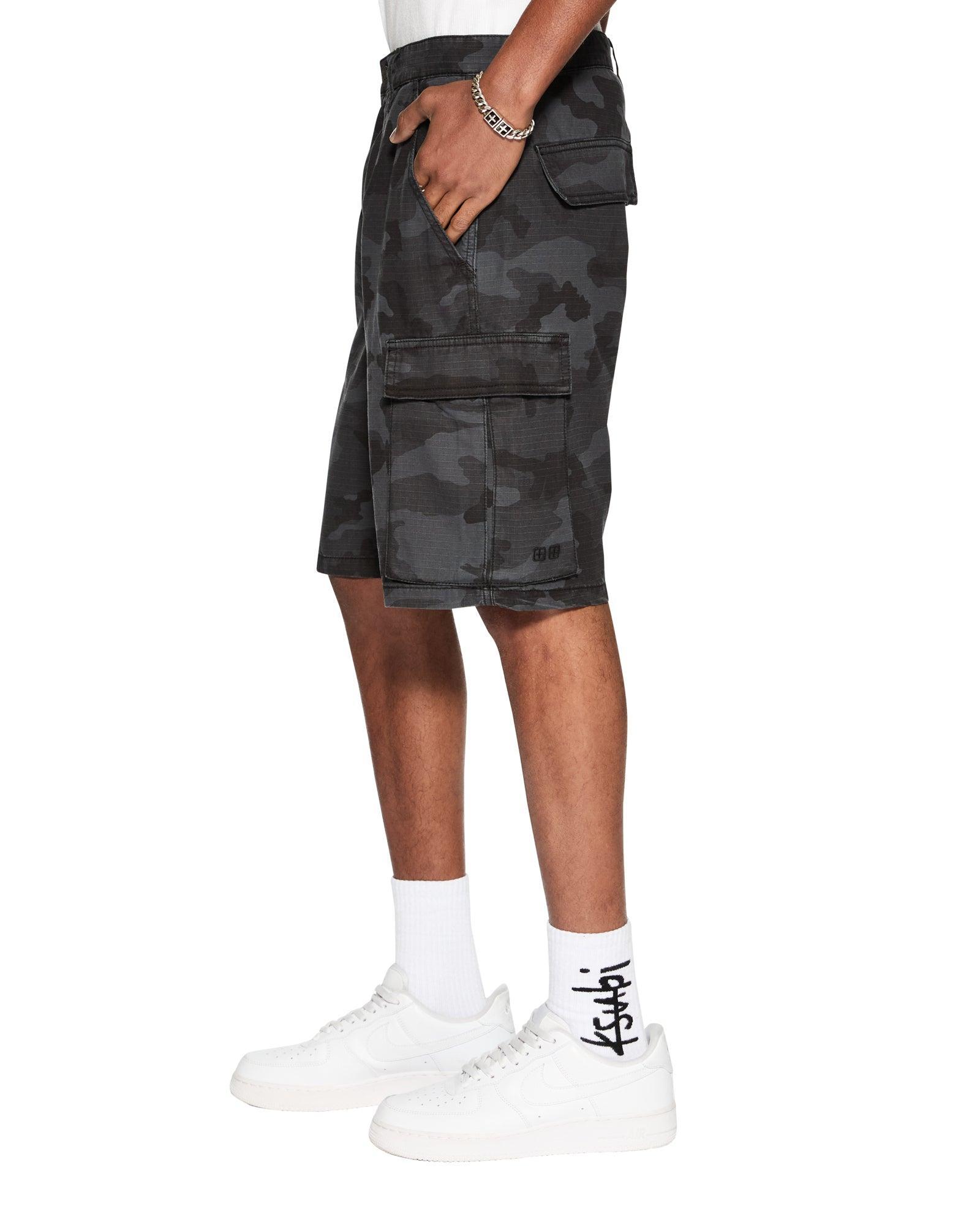 FUGITIVE CARGO SHORT BLACK CAMO Male Product Image