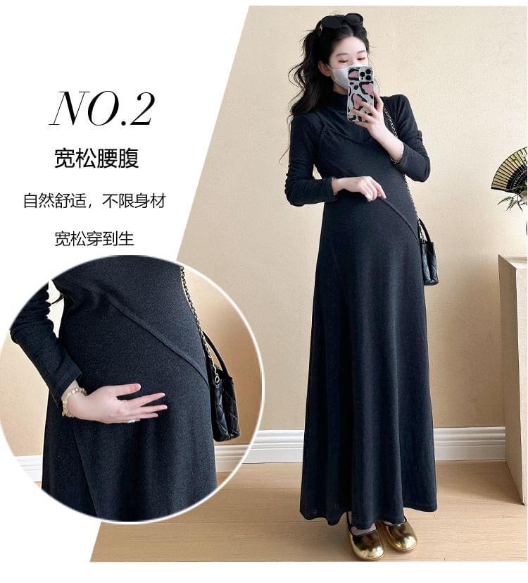 Maternity Long-Sleeve Turtleneck Mock Two-Piece Plain Maxi A-Line Knit Dress Product Image