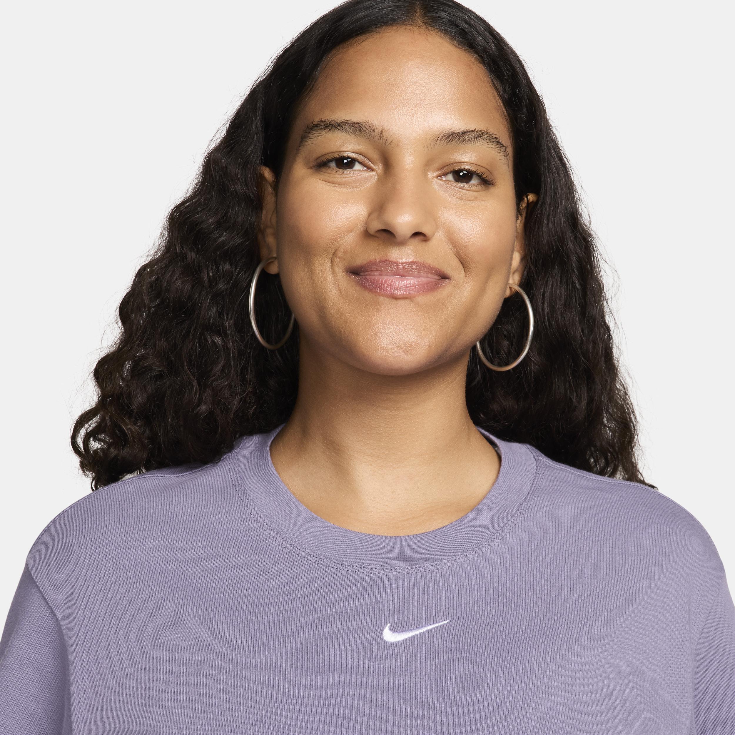 Women's Nike Sportswear Essential Boxy T-Shirt Product Image