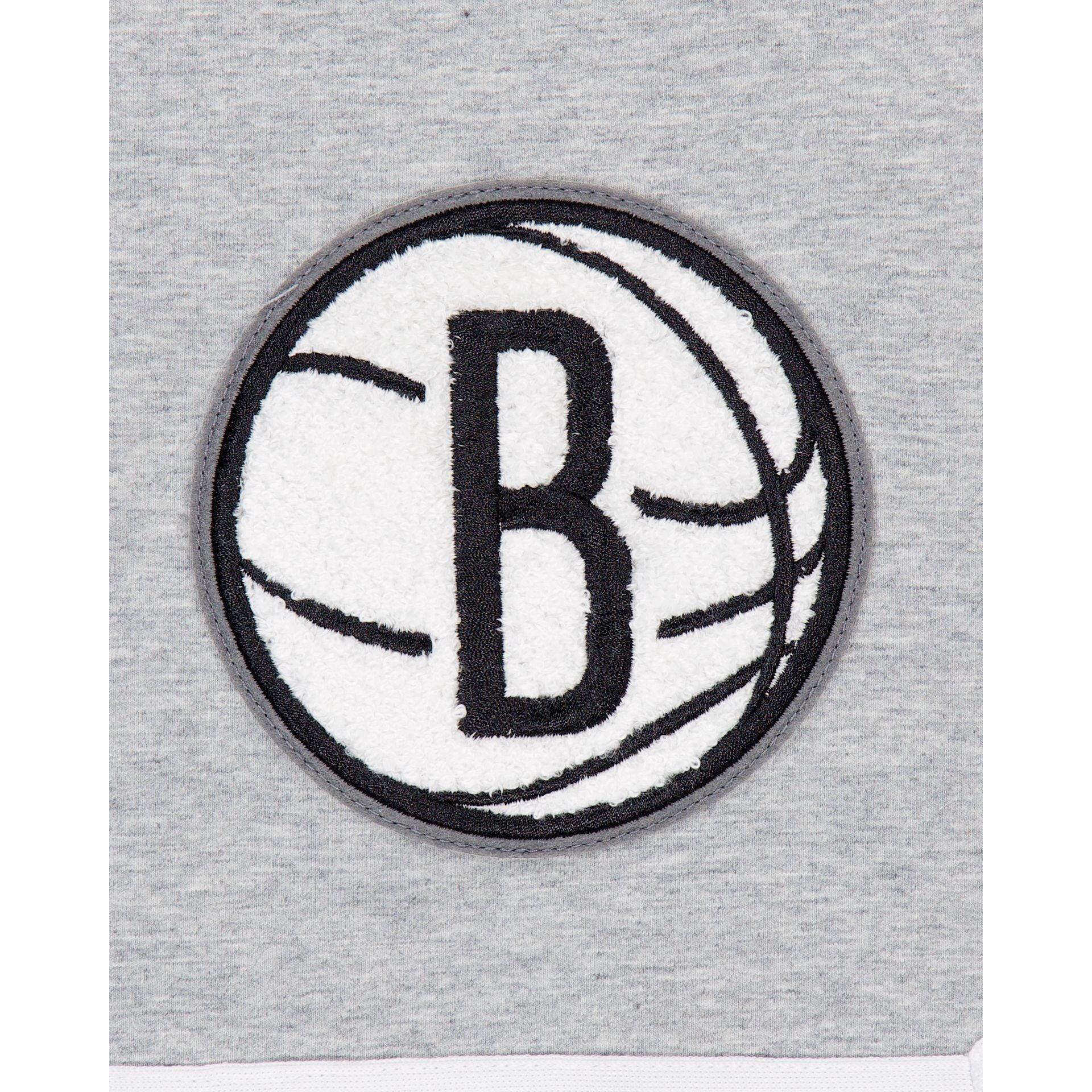 Los Angeles Lakers Gray Logo Select Shorts Male Product Image