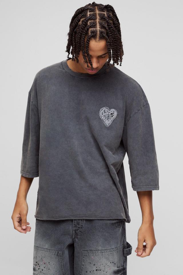 Oversized Half sleeve Washed and Applique T-shirt | boohooMAN USA Product Image