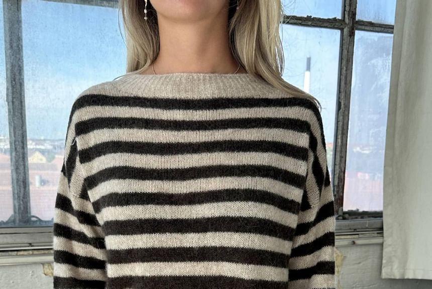 Long Sleeve Striped Loose-Fit Sweater Product Image