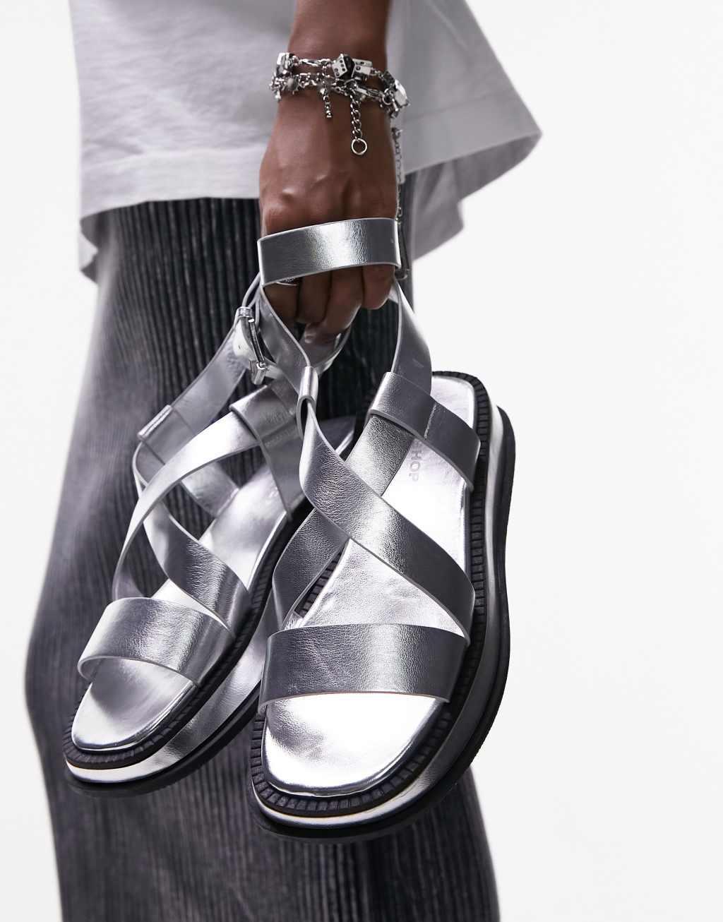 Topshop Jasmine chunky sandal in silver Product Image