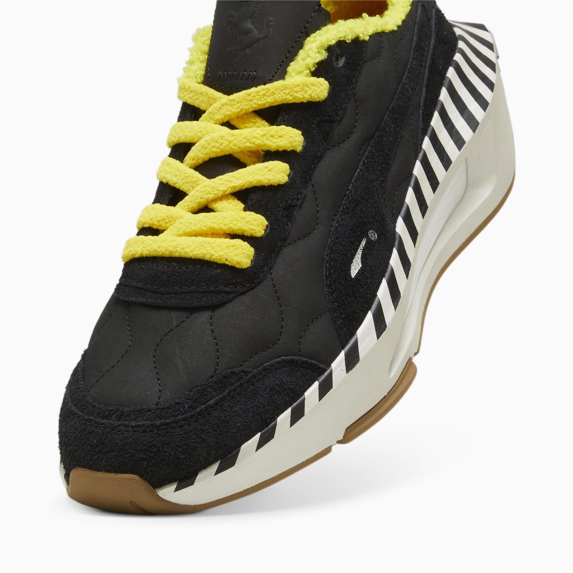 PUMA Scuderia Ferrari Ultimate NITROâ¢ Men's Sneakers in Black/Warm White Product Image