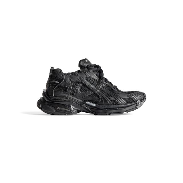 Men's Runner Sneaker in Black Product Image