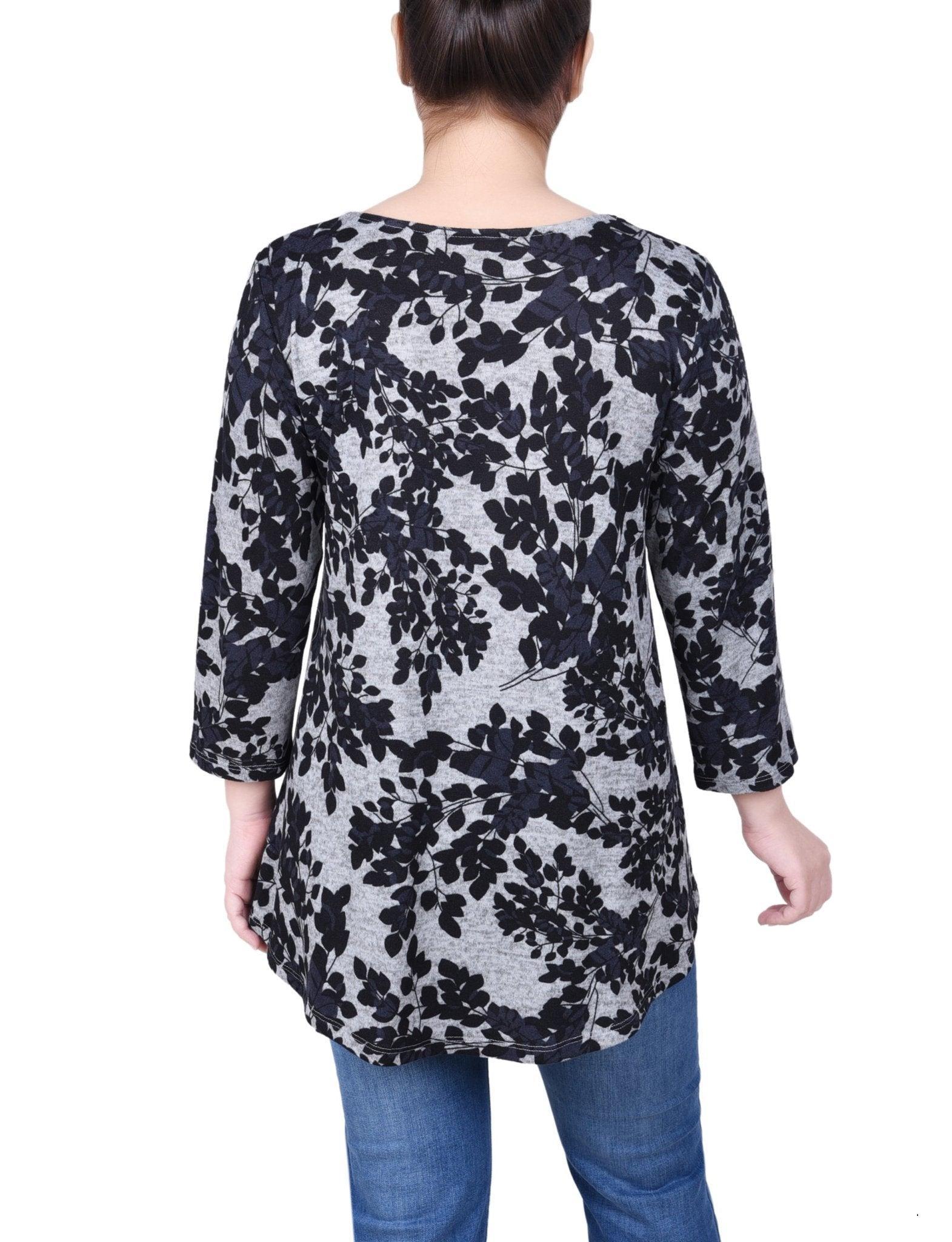 3/4 Length Sleeve 3-Ring Top - Petite Product Image