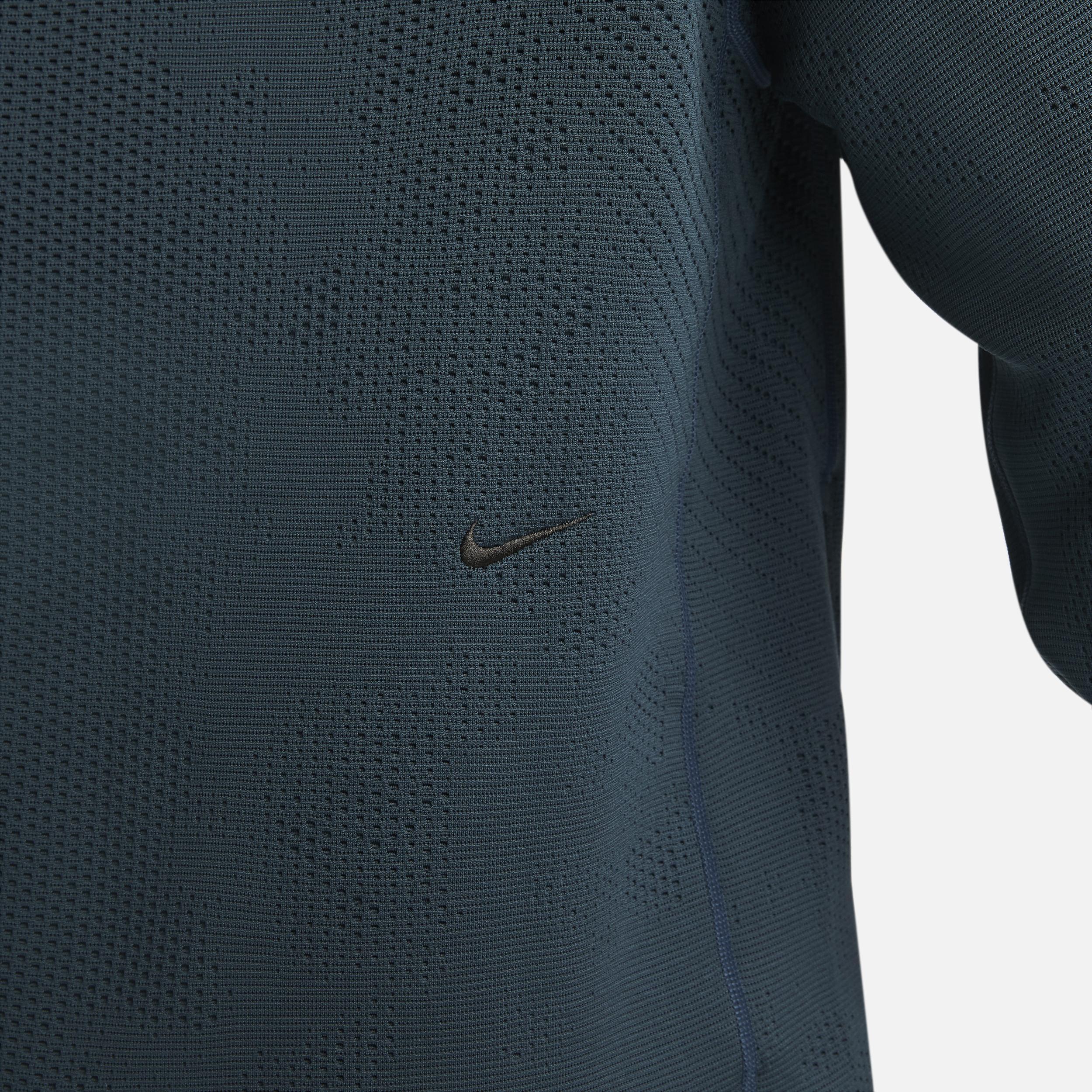 Nike Men's Therma-FIT ADV A.P.S. Fleece Versatile Crew Product Image