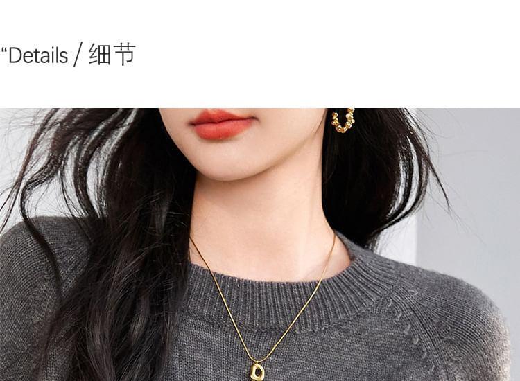 Round Neck Two Tone Sweater Product Image