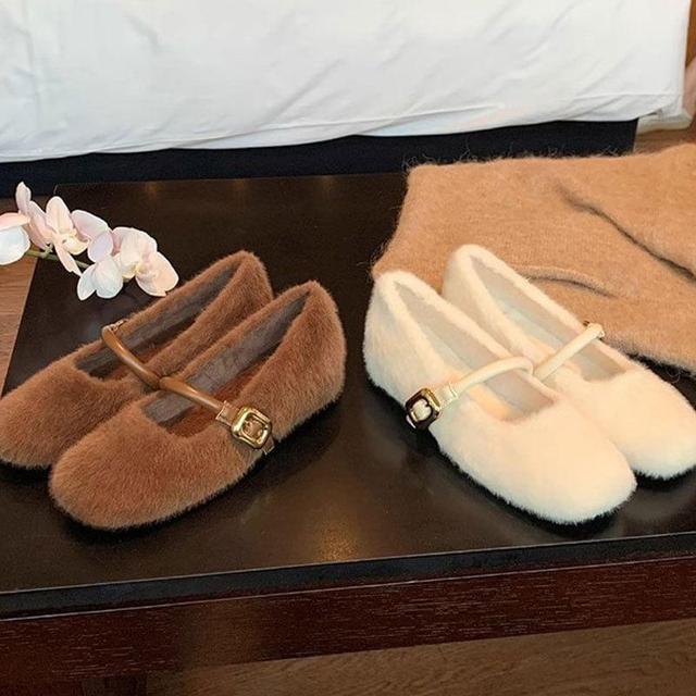 Plain Fluffy Mary Jane Shoes Product Image