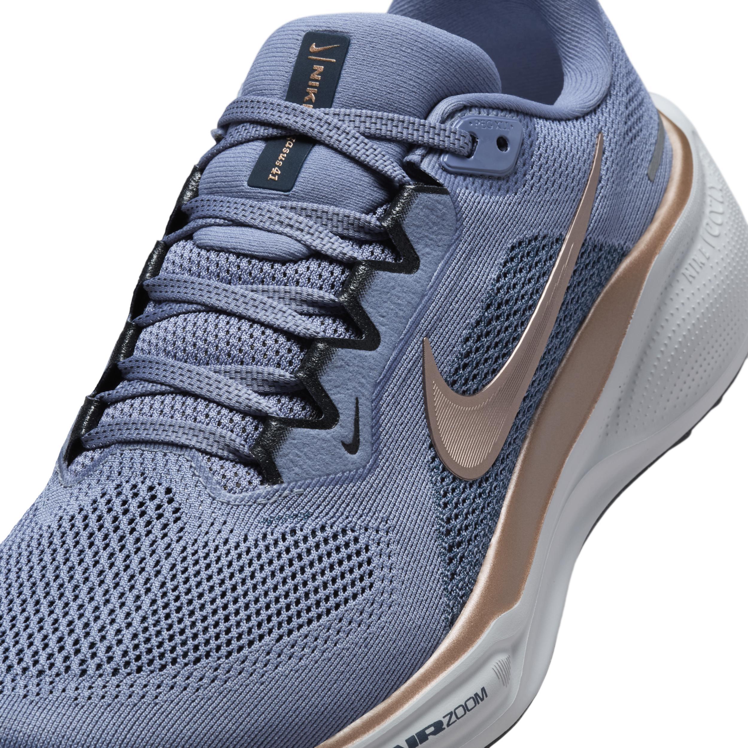 Nike Womens Pegasus 41 Road Running Shoes (Extra Wide) Product Image