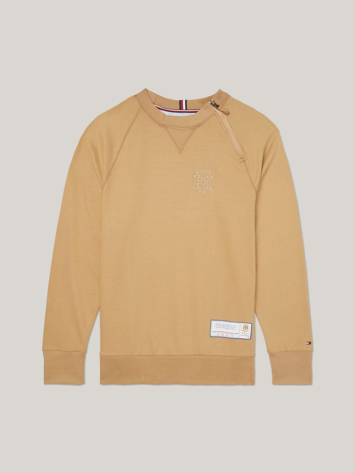 Tommy Hilfiger Men's Heritage Long-Sleeve T-Shirt Product Image