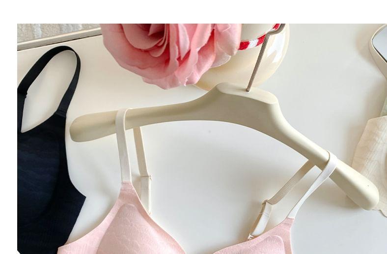 Wireless Lace Bra Product Image