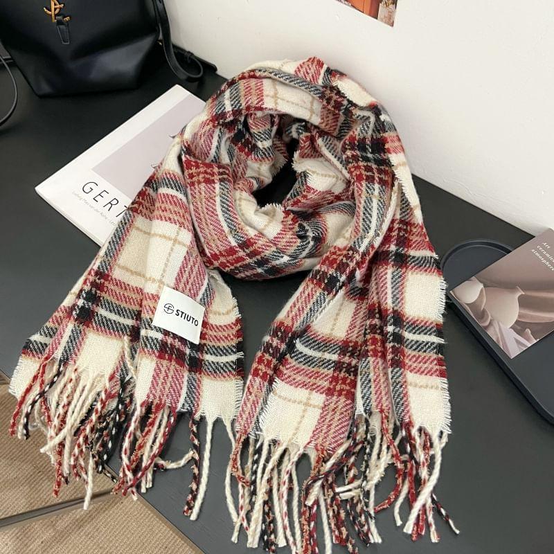 Plaid Applique Fringed Knit Scarf product image