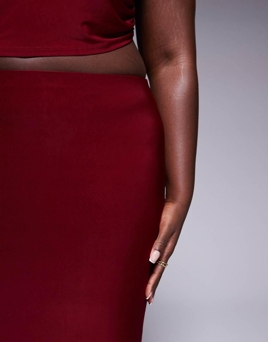 ASOS DESIGN Curve slinky maxi skirt in burgundy - part of a set Product Image