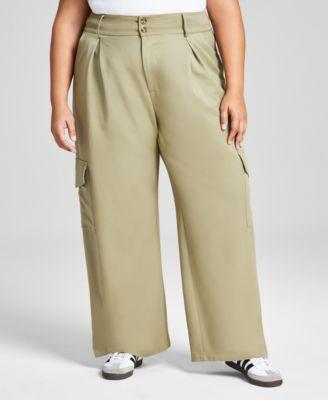 Trendy Plus Size Wide-Leg Pleated Cargo Pants Product Image