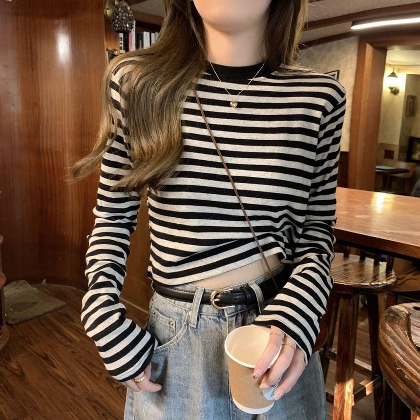 Long-Sleeve Crewneck Striped Tee Product Image