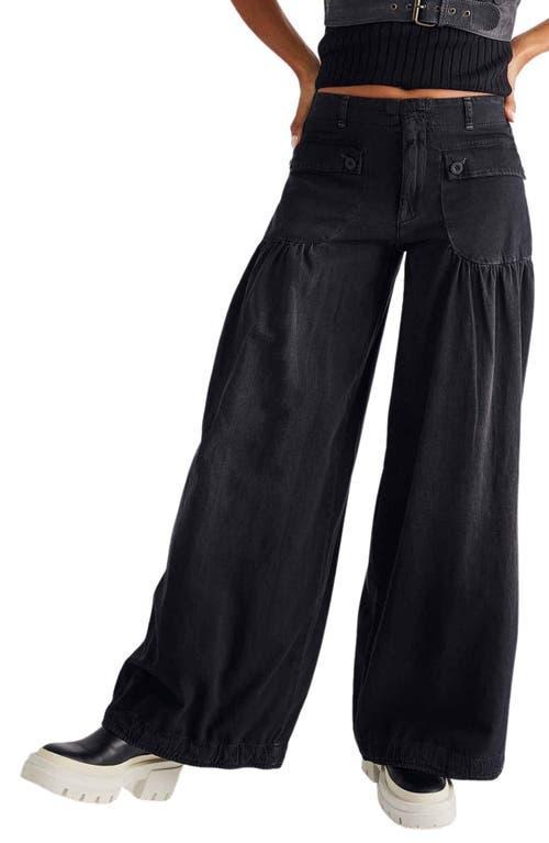 Womens Lotus Balloon Jeans product image