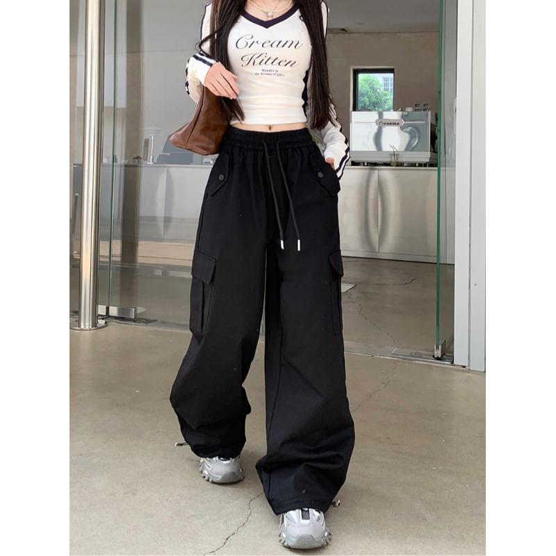 Drawstring Waist Plain Wide Leg Cargo Pants Product Image