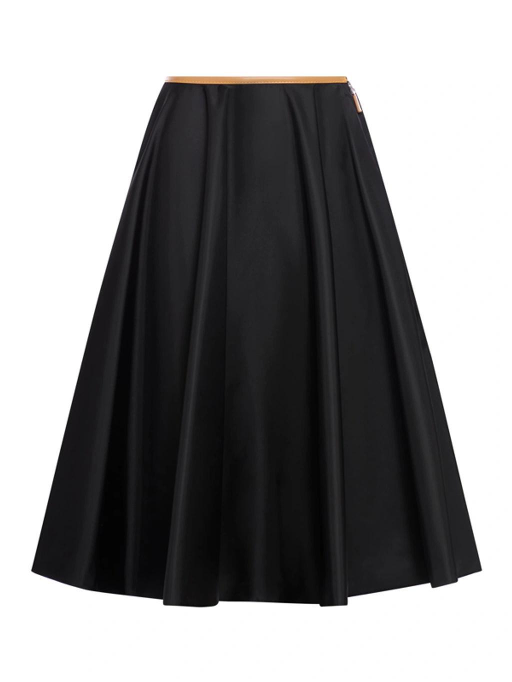 Skirt Re-nylon In Black Product Image