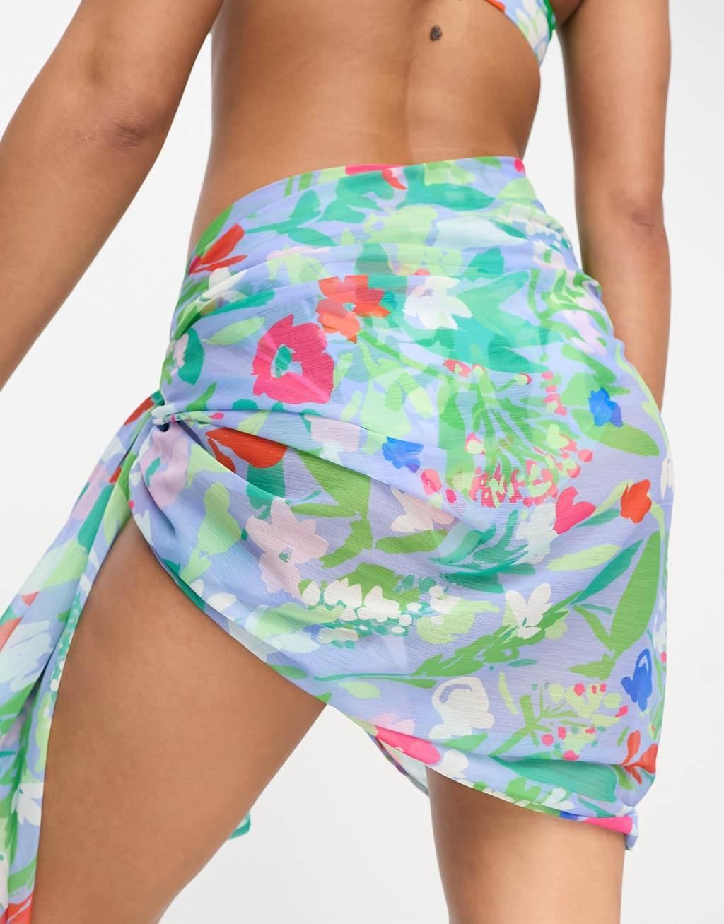 Accessorize beach sarong in abstract floral Product Image