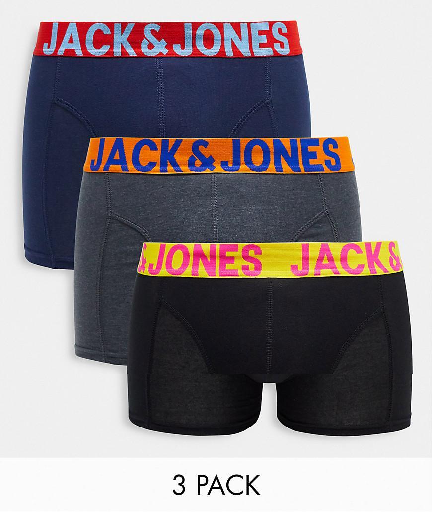 Jack & Jones 3 pack trunks with contrast color waist band-Black Product Image