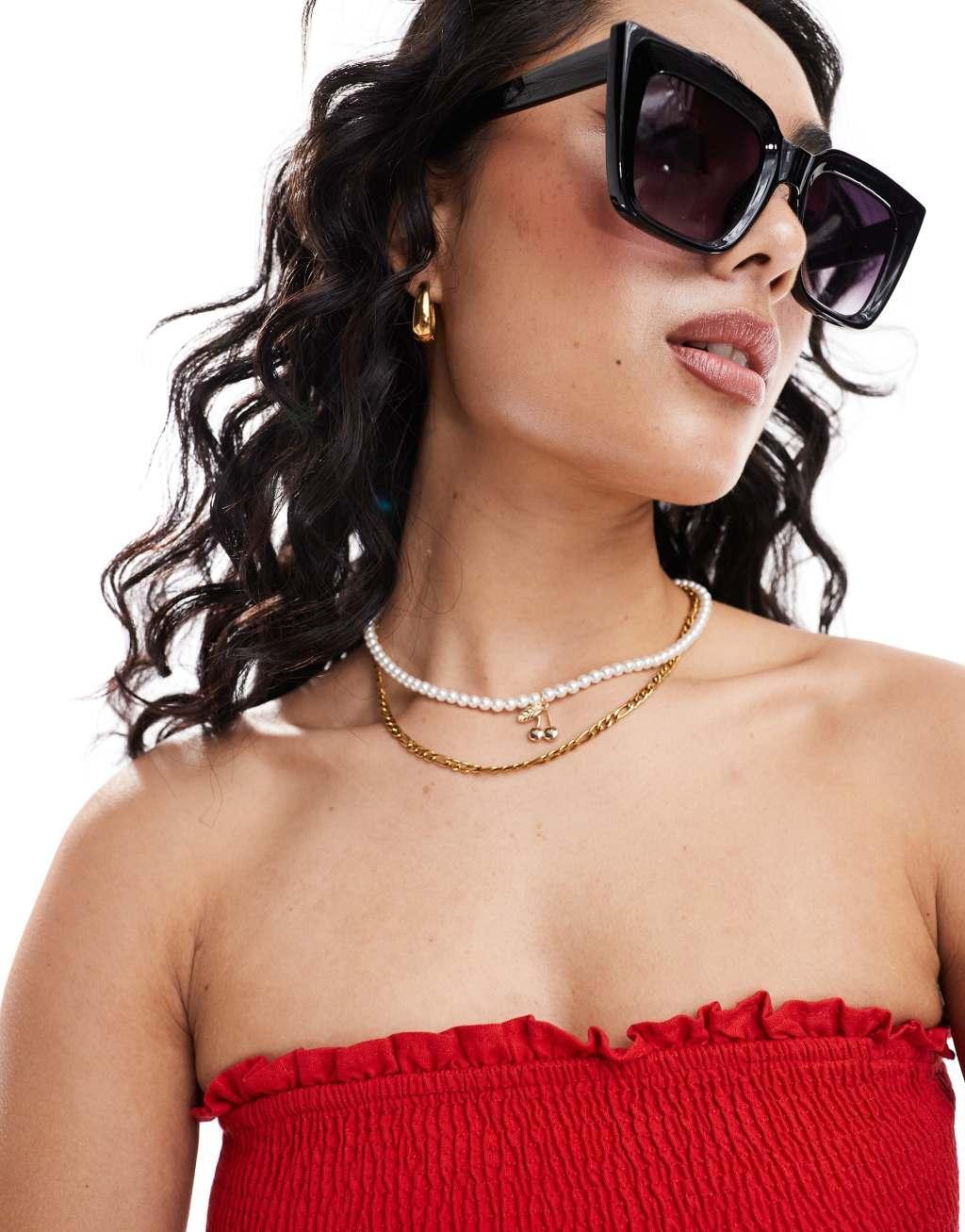 Bershka shirred bandeau top in red Product Image