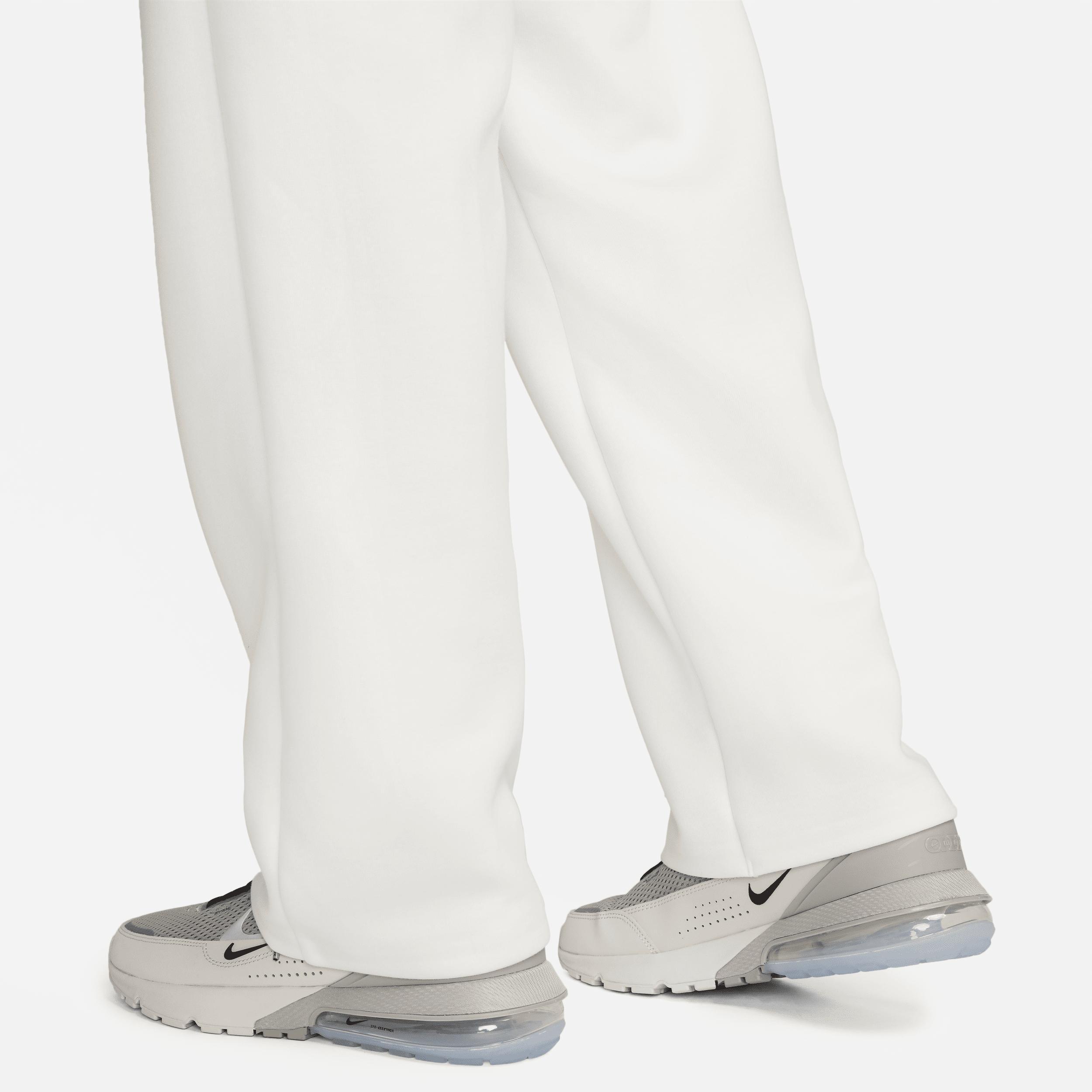 Men's Nike Sportswear Tech Fleece Reimagined Loose Fit Open Hem Sweatpants Product Image