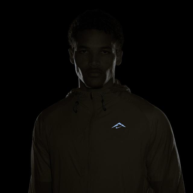 Nike Men's Trail Aireez Running Jacket Product Image