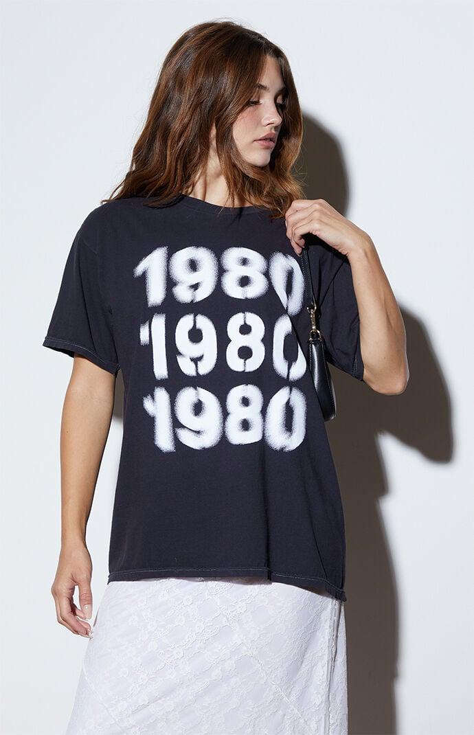 Women's 1980 Blur Oversized T-Shirt Product Image