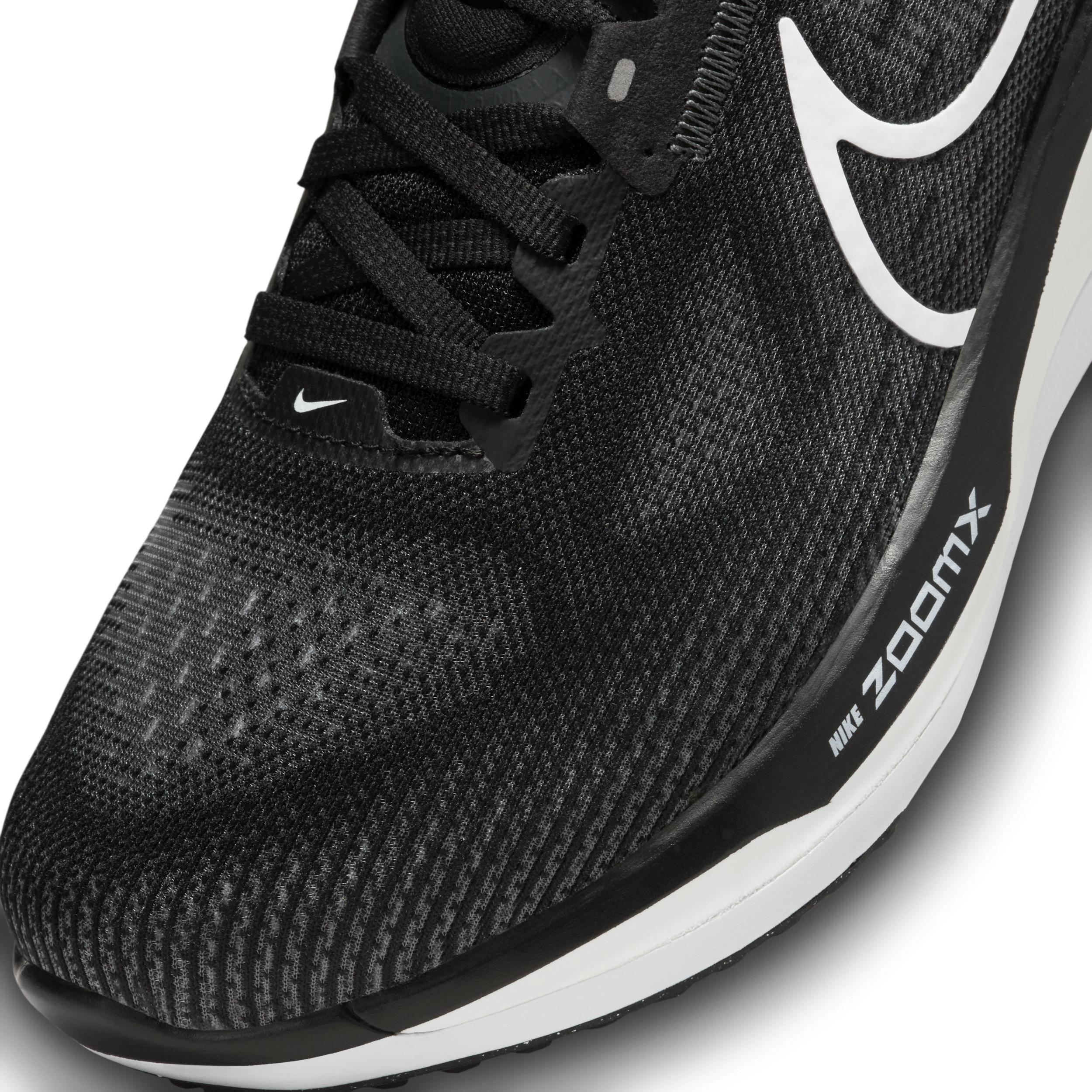 Nike Men's Vomero 17 Road Running Shoes Product Image