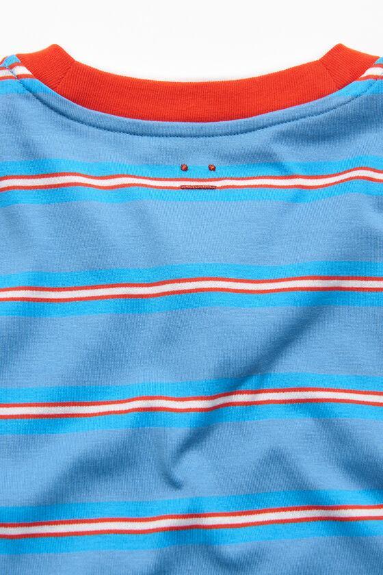 Layered t-shirt Product Image