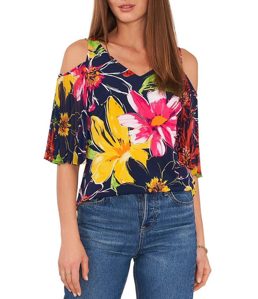 Vince Camuto V-Neck Short Sleeve Cold Should Floral Blouse Product Image