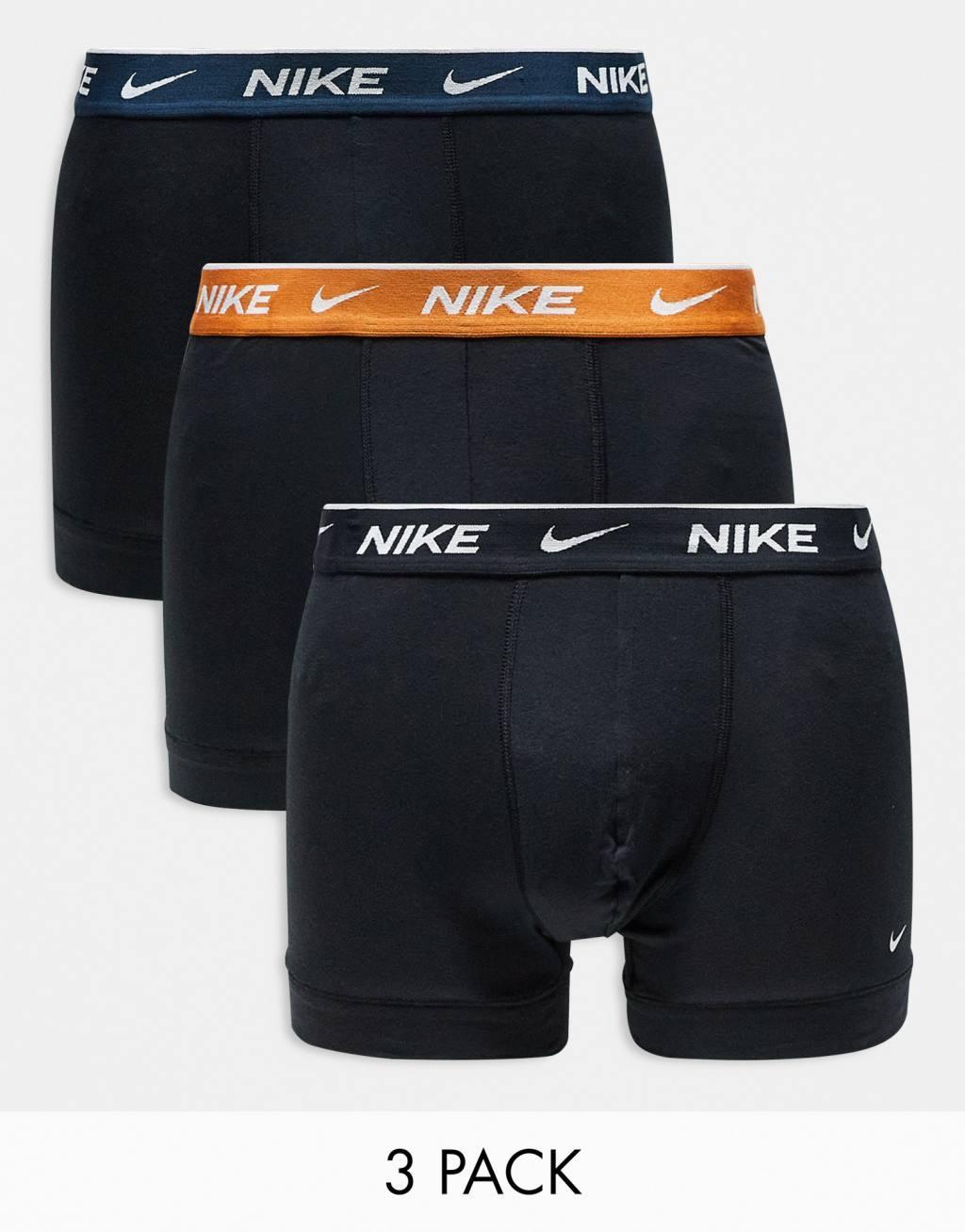 Nike Everyday Cotton Stretch 3 pack trunk with colored waistband in blue/gold/black Product Image