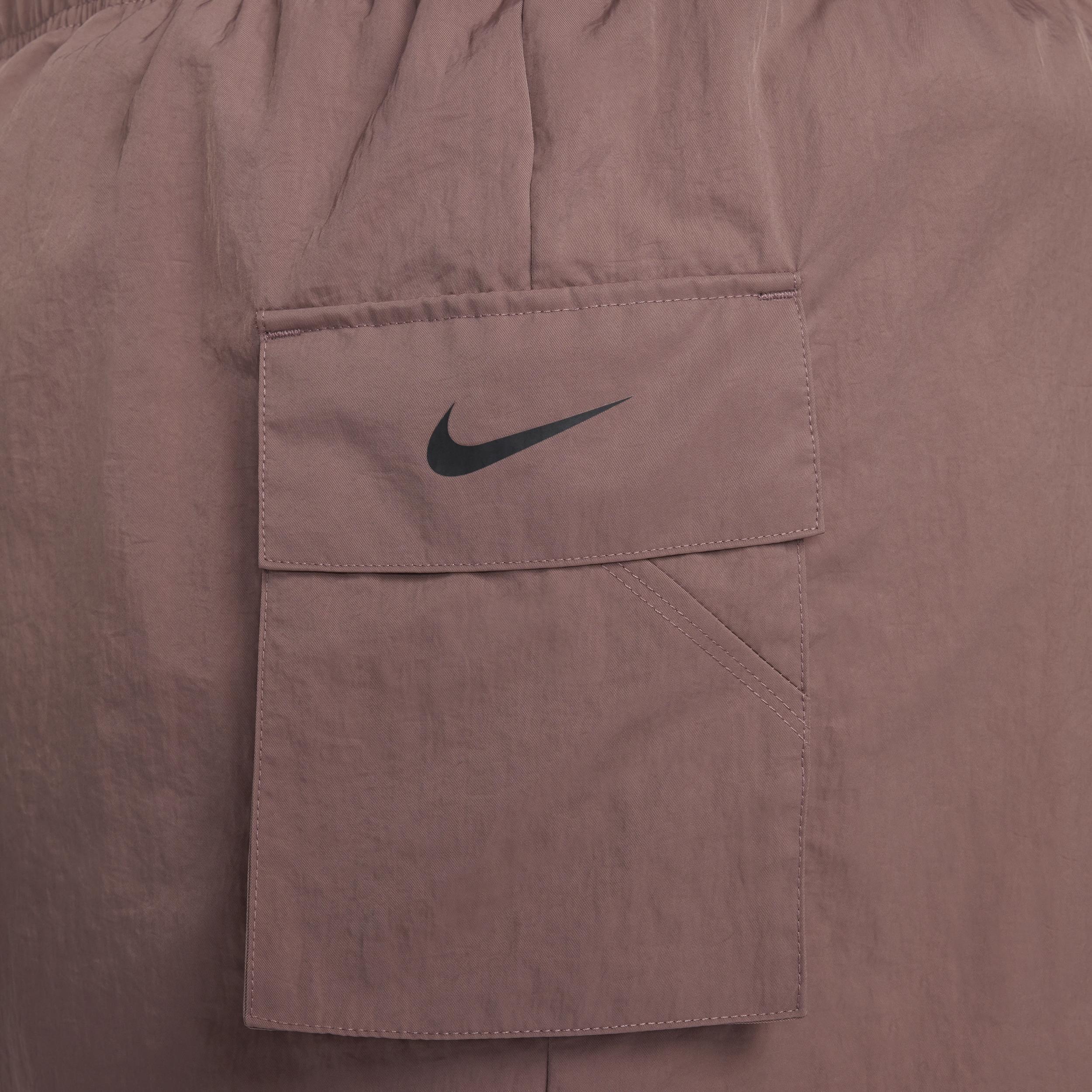 Womens Nike Sportswear Woven High-Rise Shorts (Plus Size) Product Image