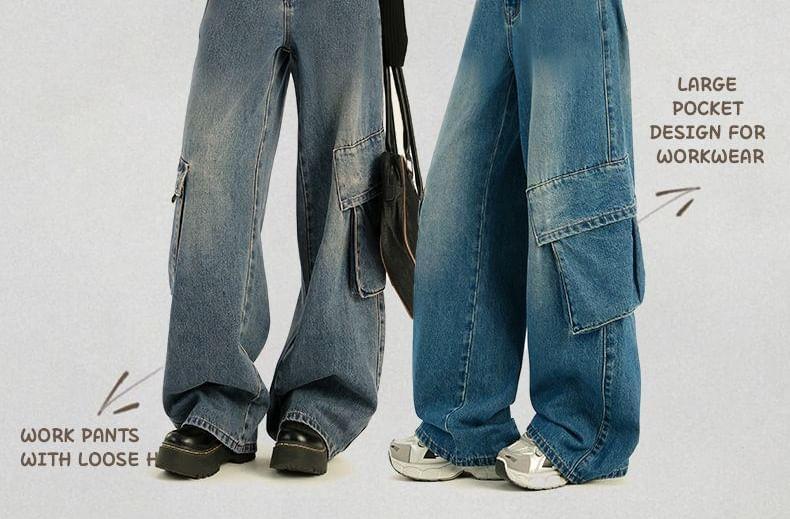 Mid Rise Washed Wide Leg Cargo Jeans Product Image