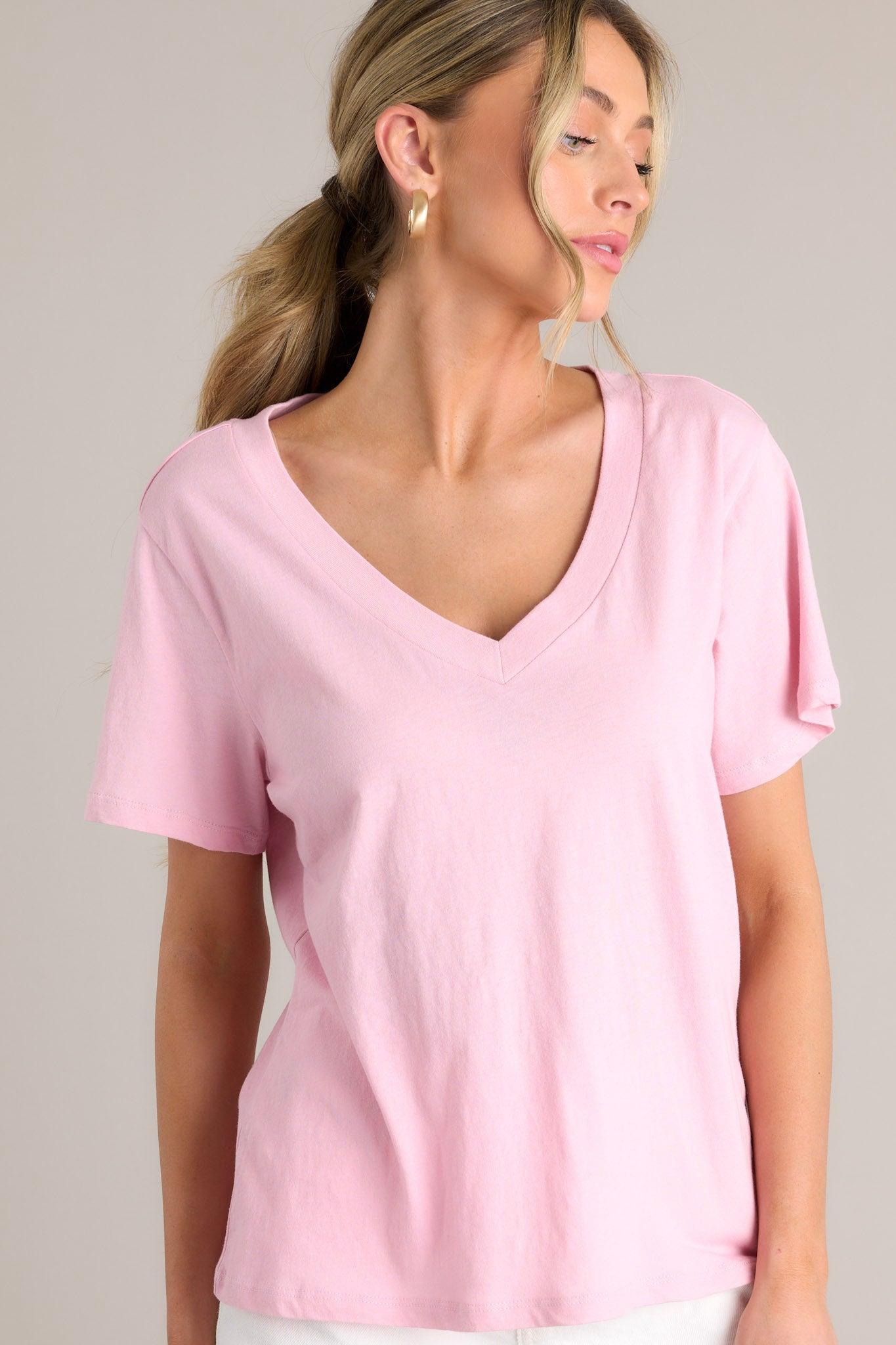 Z-Supply Girlfriend Peony V-Neck Tee Product Image