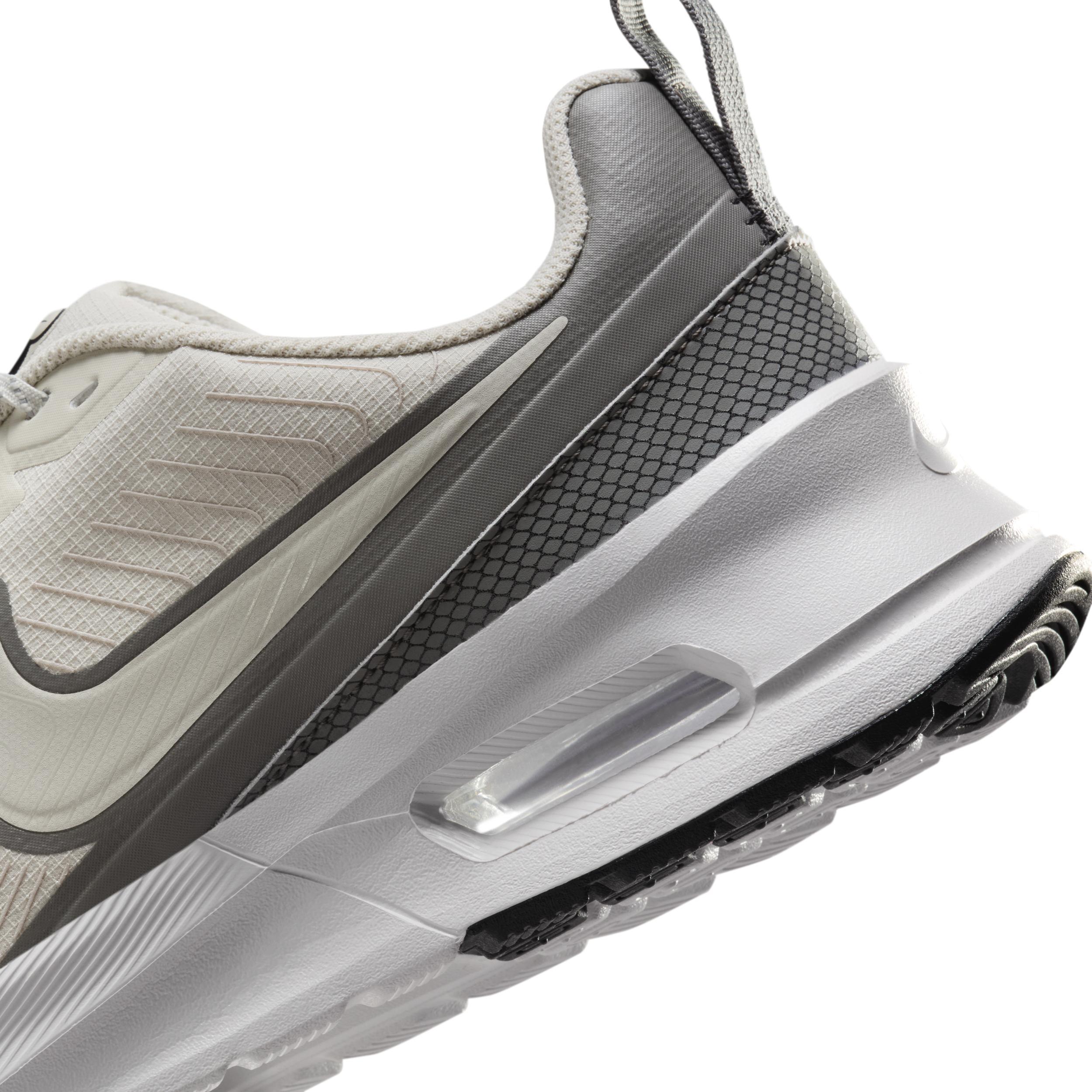 Nike Air Max Nuaxis Men's Winterized Shoes Product Image