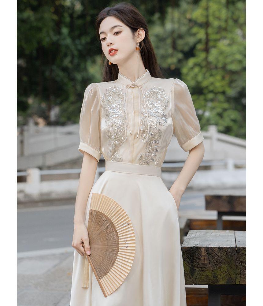 Set: Short-Sleeve Mandarin Collar Sequin Blouse + High Rise Plain Midi A-Line Skirt Product Image