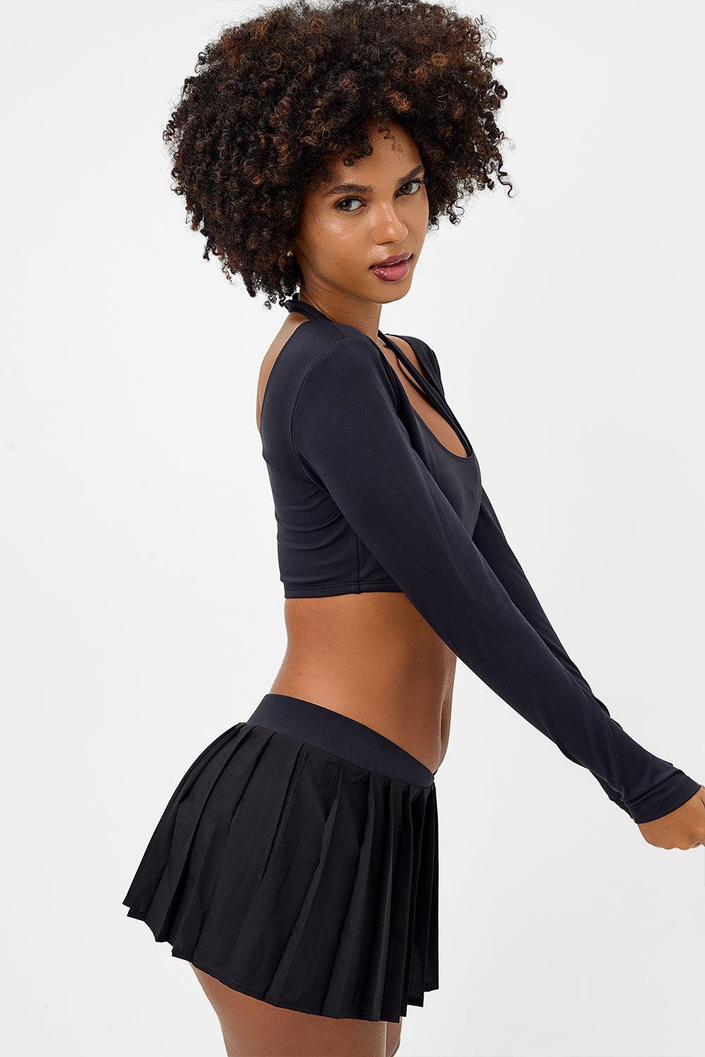 Speedy Long Sleeve Crop Top - Black Product Image