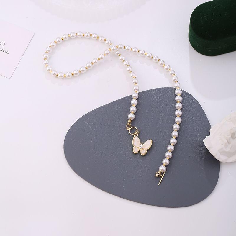 Butterfly Pendant Faux Pearl Necklace Product Image