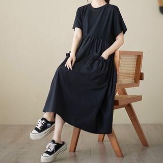 Short-Sleeve Plain Midi A-Line Dress Product Image