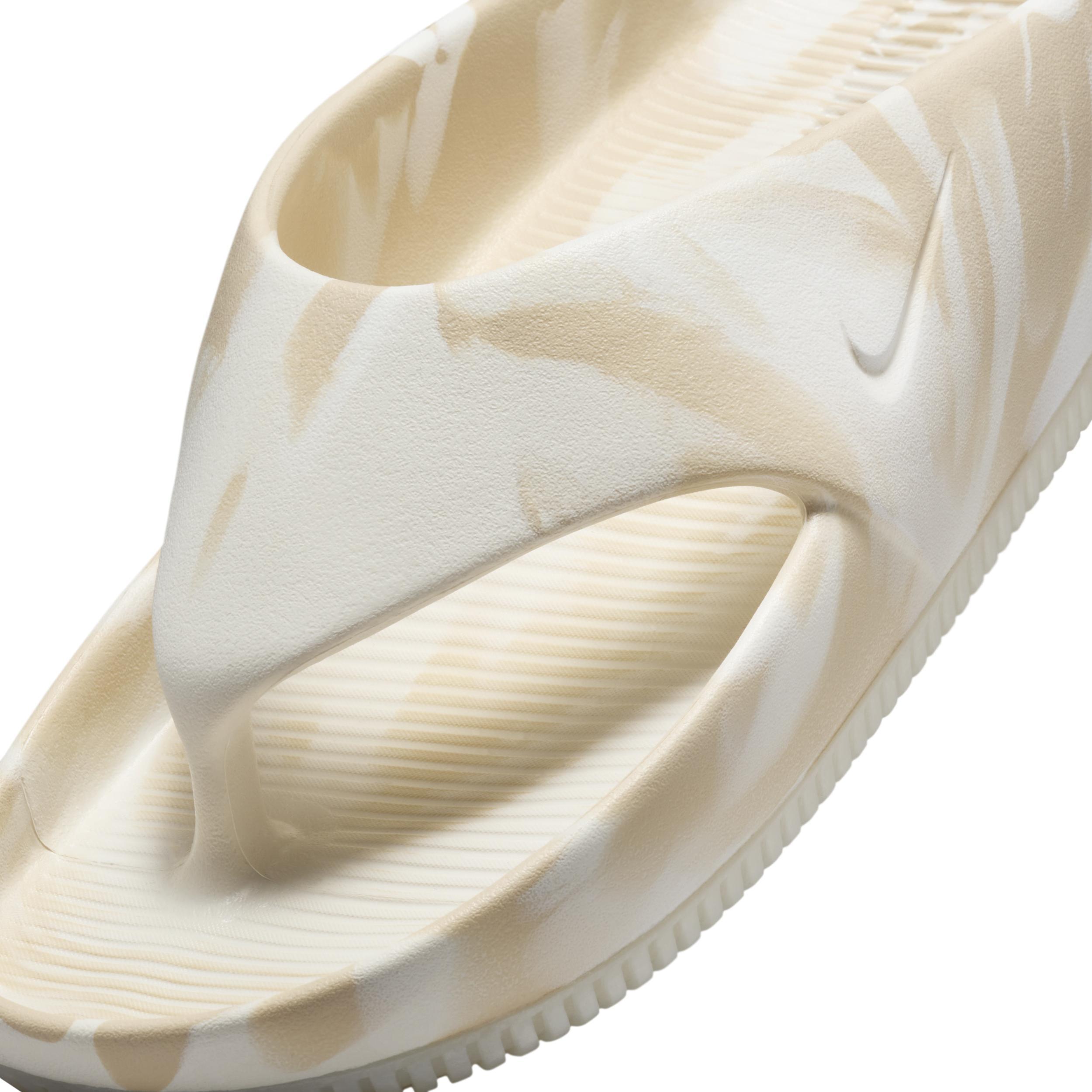 Nike Calm SE Women's Flip Flops Product Image