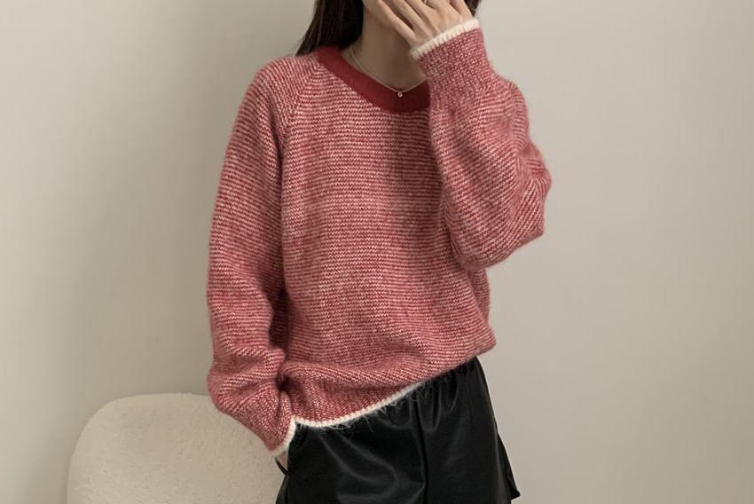 Long-Sleeve Round Neck Striped Sweater Product Image