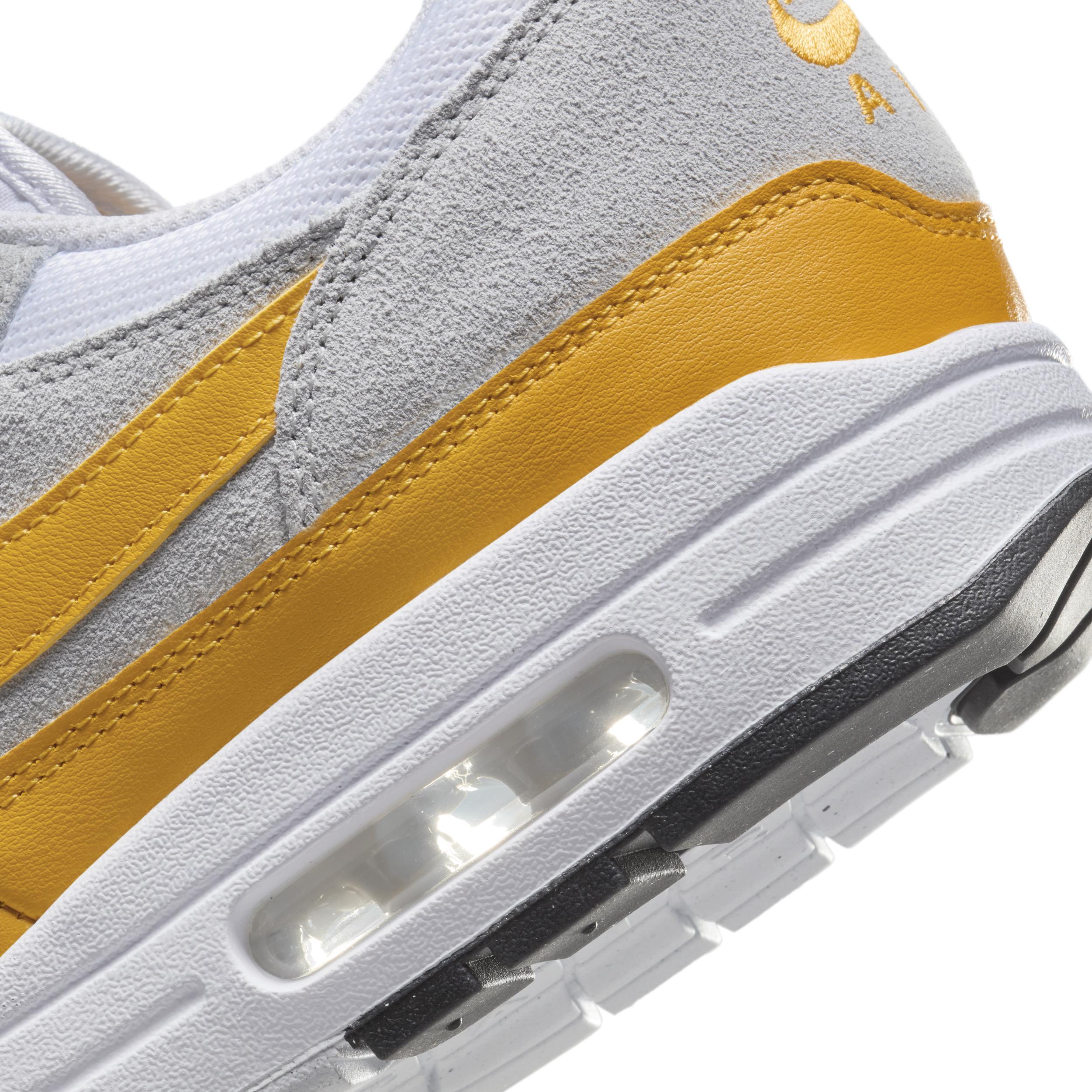 Nike Men's Air Max 1 Essential Shoes Product Image