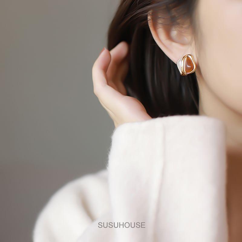 Gemstone Clip-On Earring Product Image