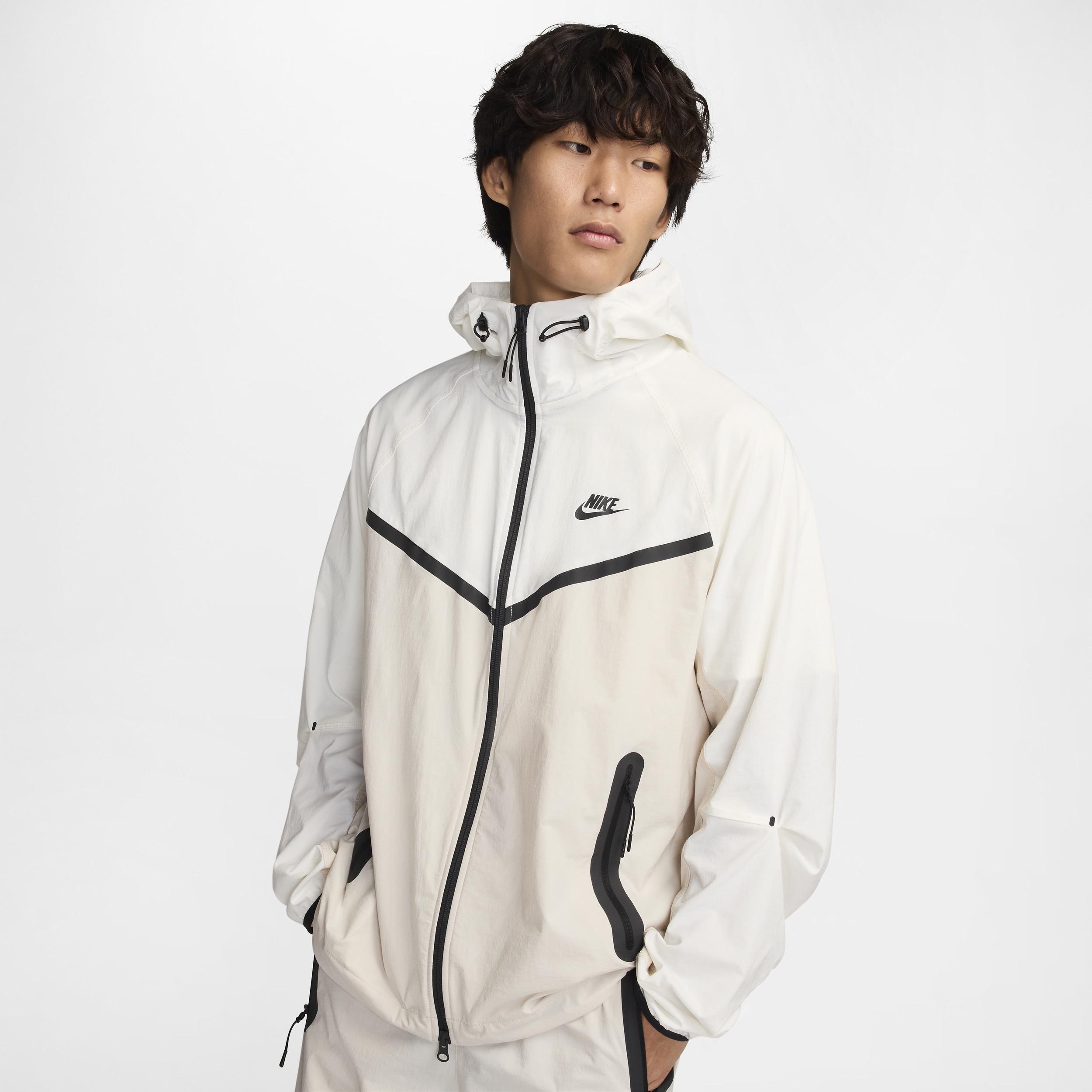 Nike Men's Tech Woven Jacket Product Image