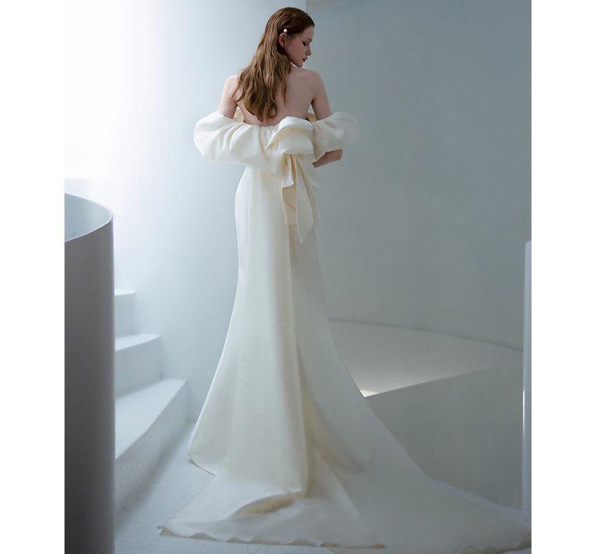 Off-Shoulder Puff-Sleeve Mermaid Wedding Gown Product Image