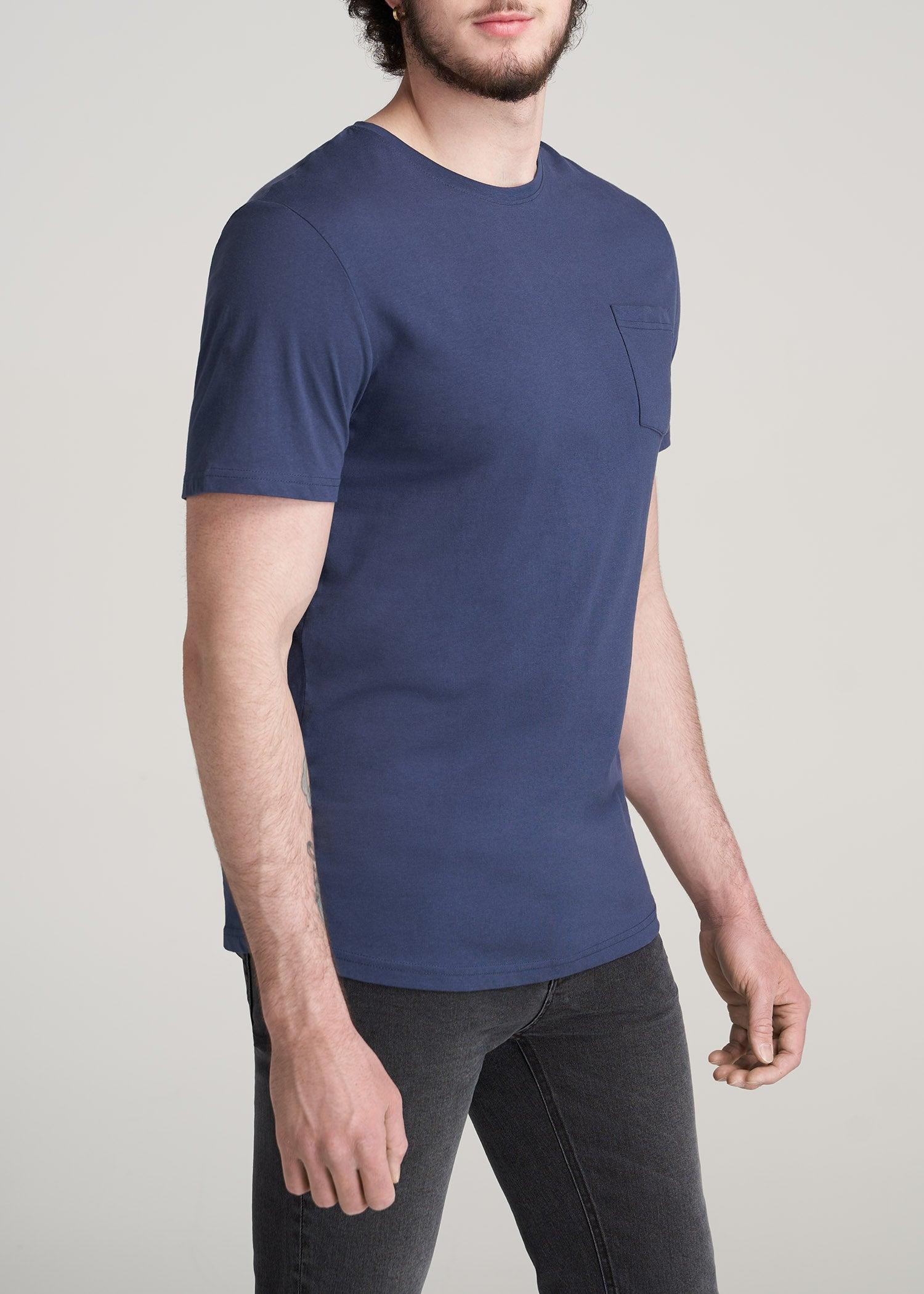 Everyday Pocket REGULAR FIT T-Shirt for Tall Men in Navy Male Product Image